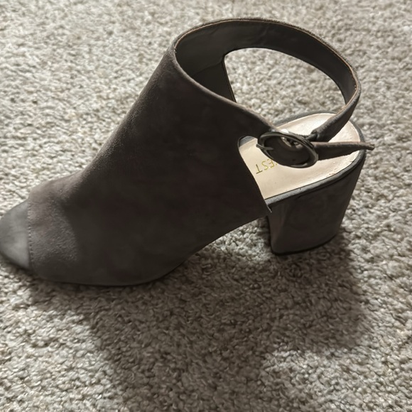 Nine West gray peep toe heels size 10 in women’s - Picture 2 of 6